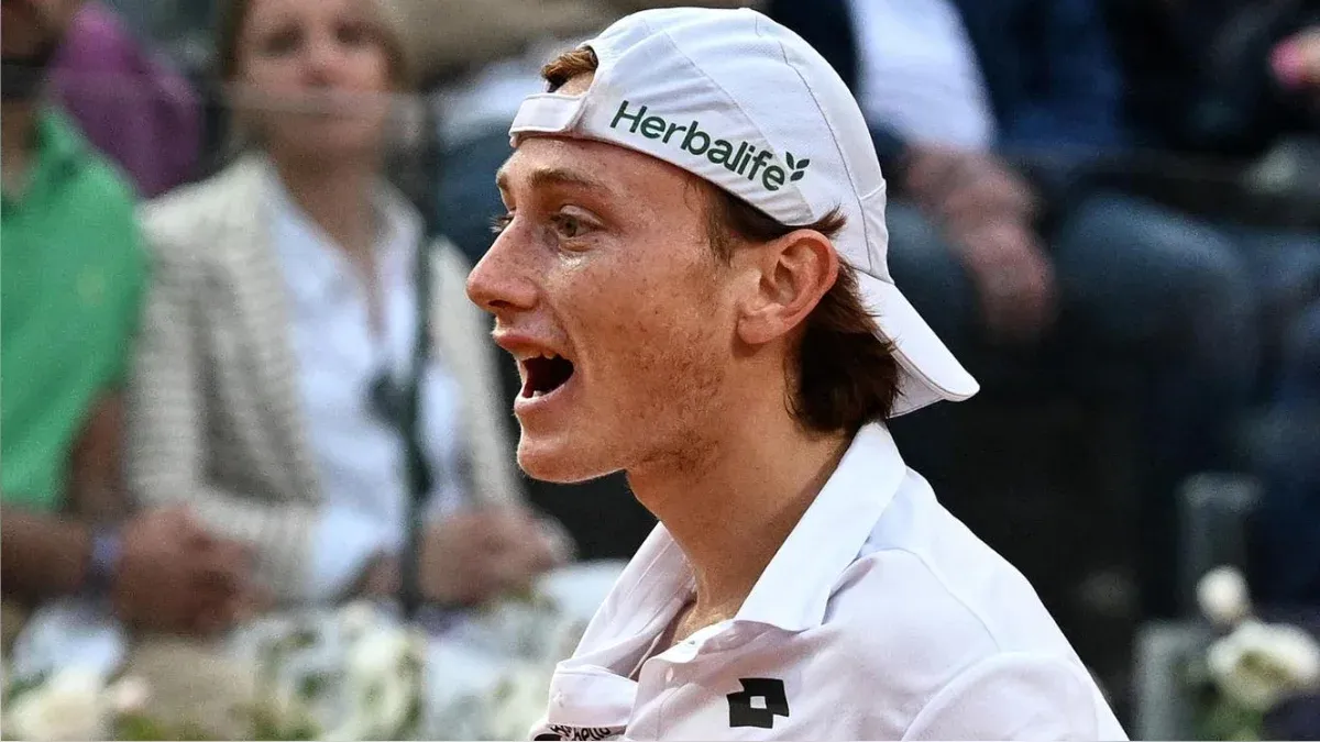 Ignacio Buse logra histórica primera victoria en el cuadro principal de Wimbledon